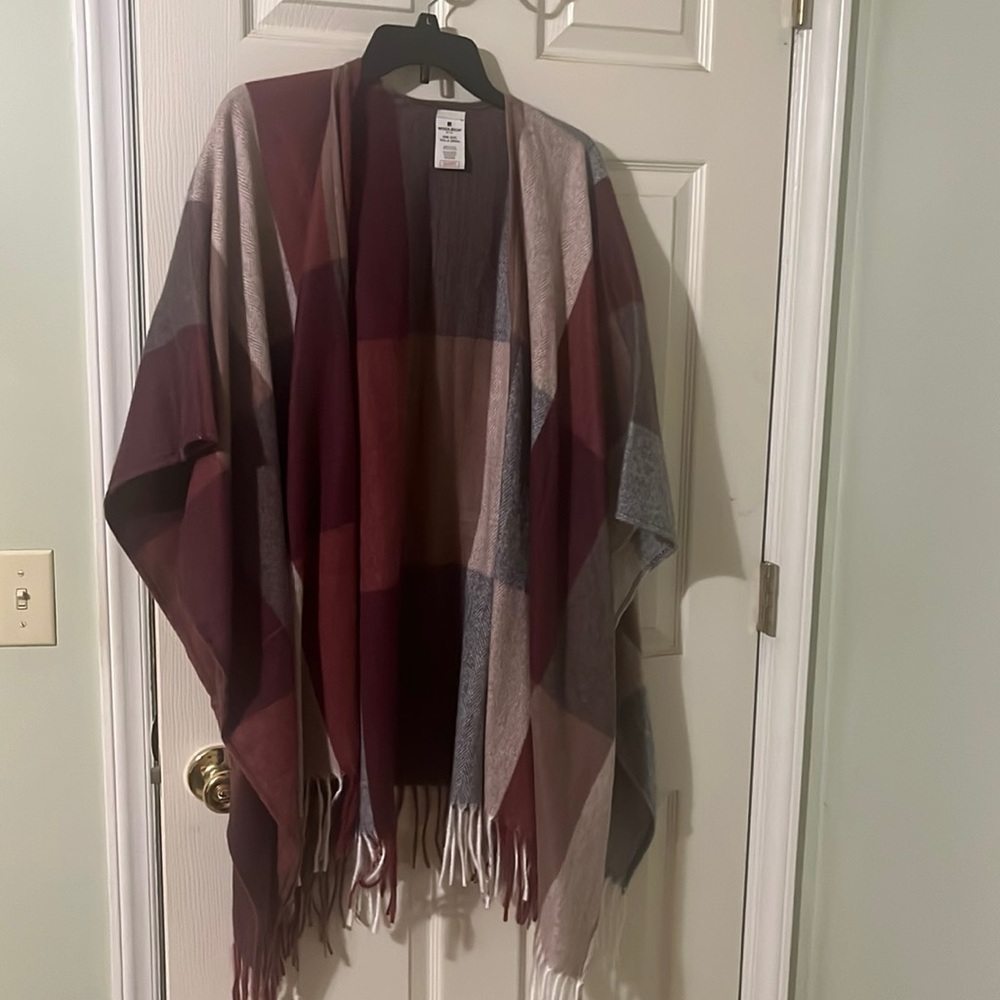 Woolrich poncho! New without tags